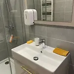 Appartement Chez Jean-yves Et Zoé - La Bohème - Au Calme, Très Propre, Proche Parkings *