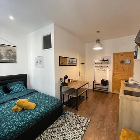Apartment Chez Jean-yves Et Zoe - La Boheme - Au Calme, Tres Propre, Proche Parkings