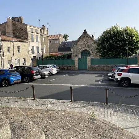 Chez Jean-yves Et Zoe - La Boheme - Au Calme, Tres Propre, Proche Parkings * Niort