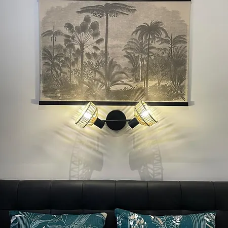 Chez Jean-yves Et Zoe - La Boheme - Au Calme, Tres Propre, Proche Parkings 尼奥尔